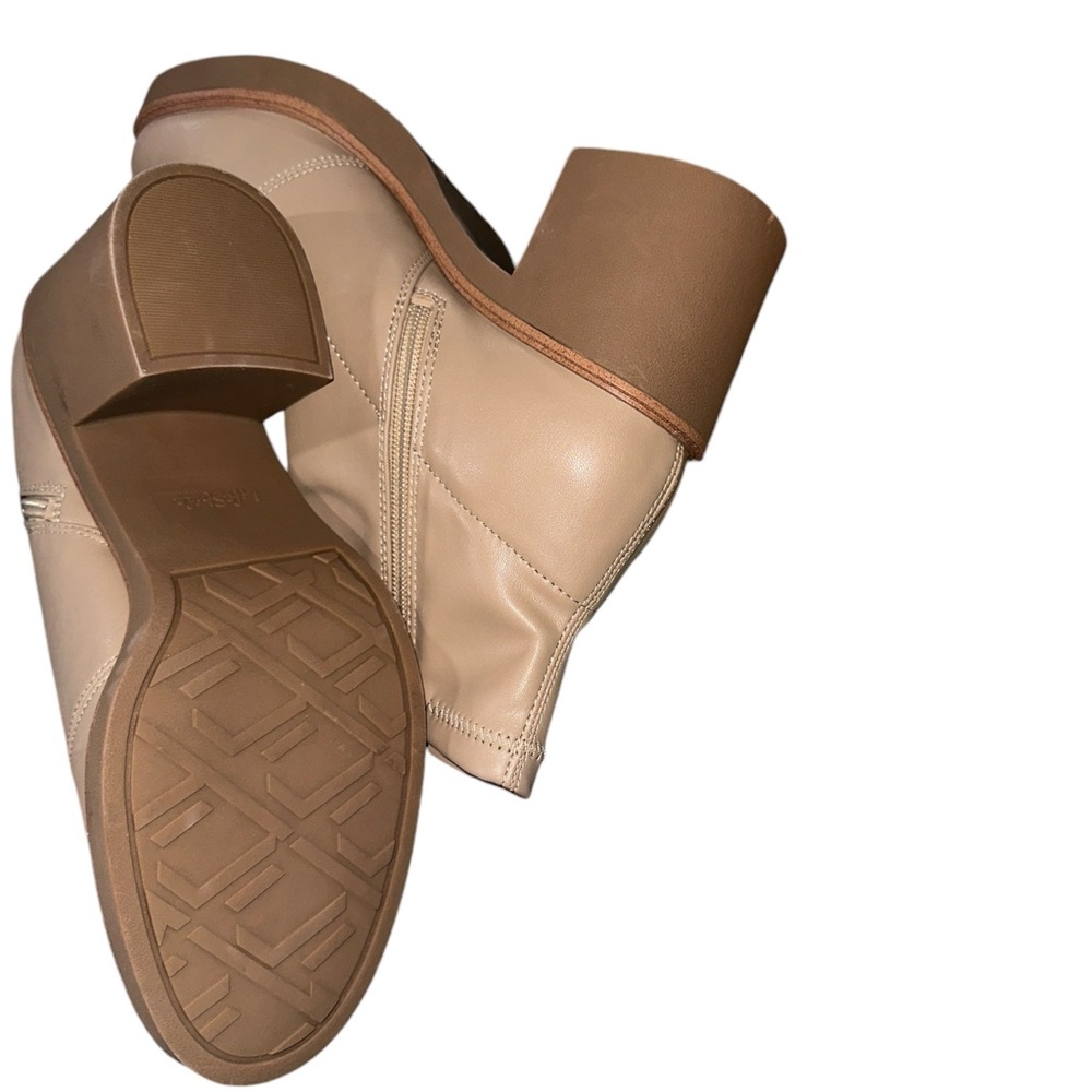 NWT LifeStride Remix Booties Color:Beige Faux Leather - Picture 8 of 8